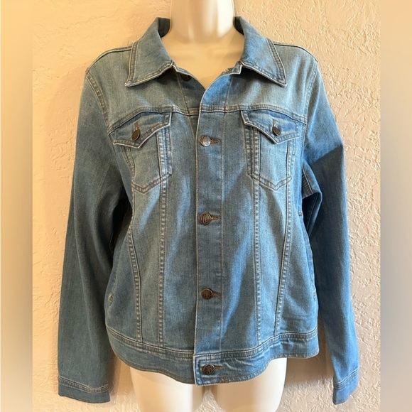 Wrangler women's Jean jacket size M - Picture 1 of 7